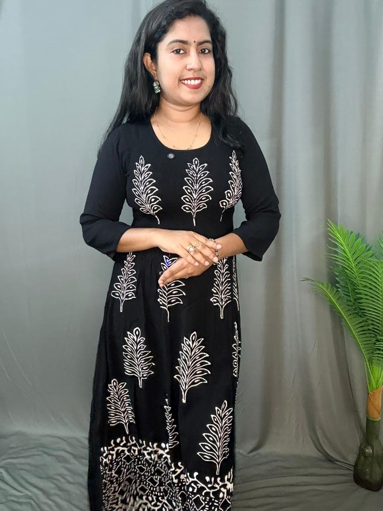 L0081 Black Smocked Frock