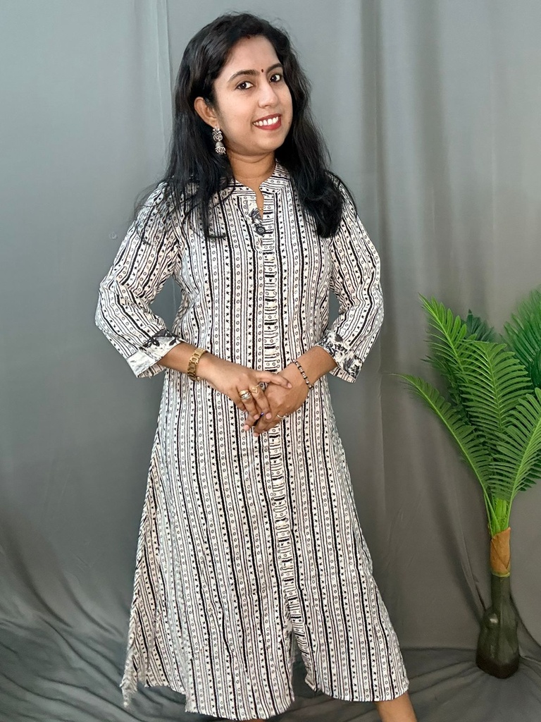 L0089 Black&White Rayon Kurti