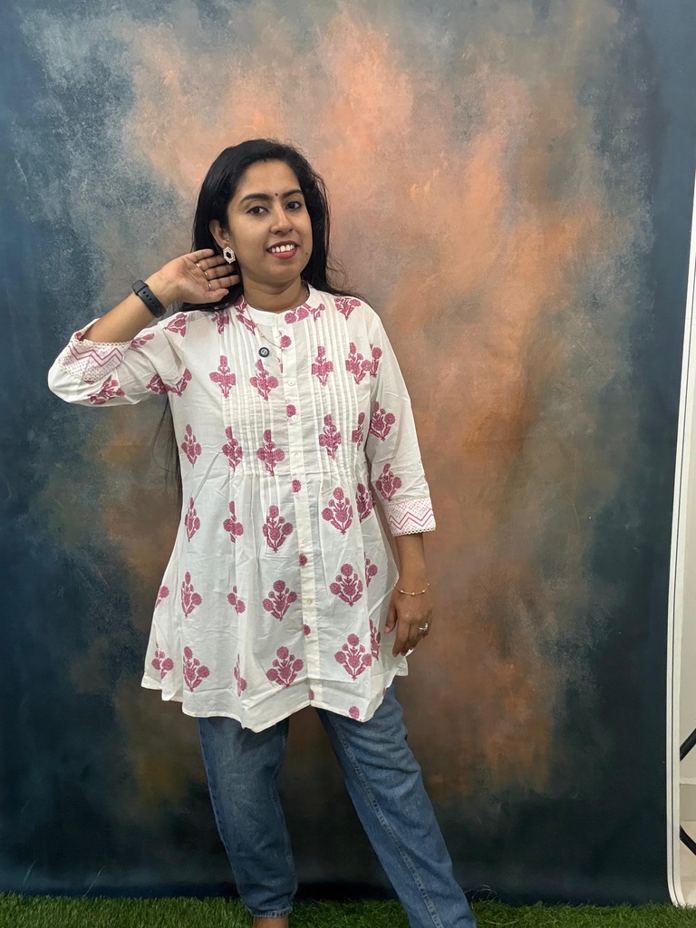 White&Pink Floral Print Short Top 