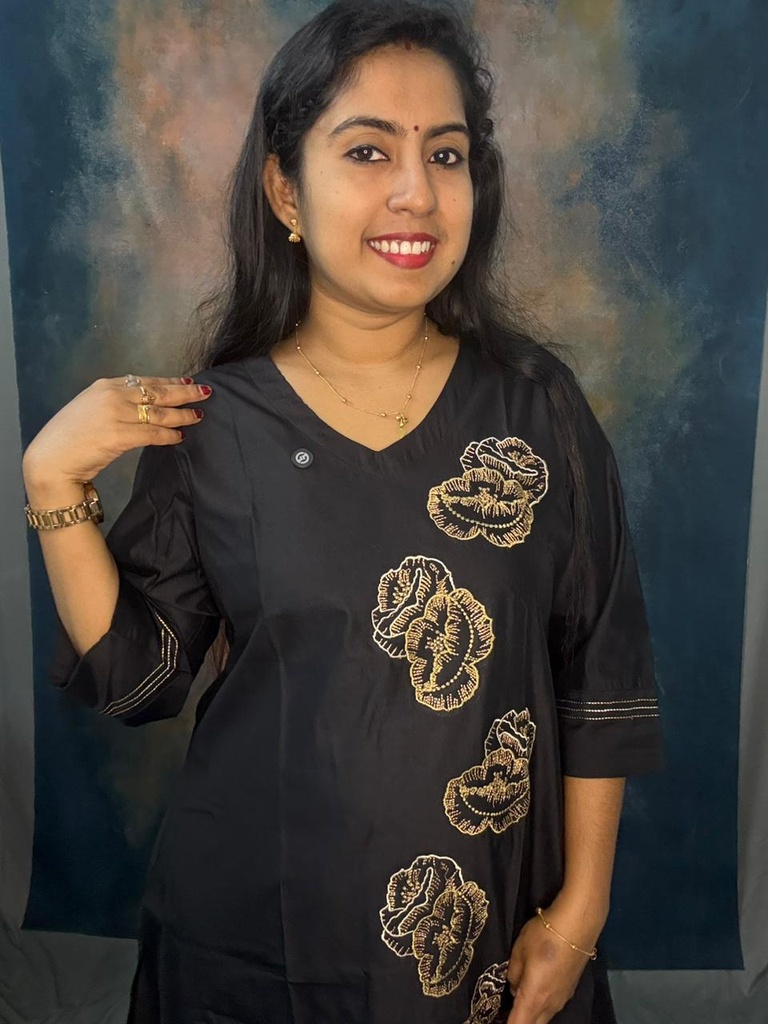 Vismay Black&Golden Kurti