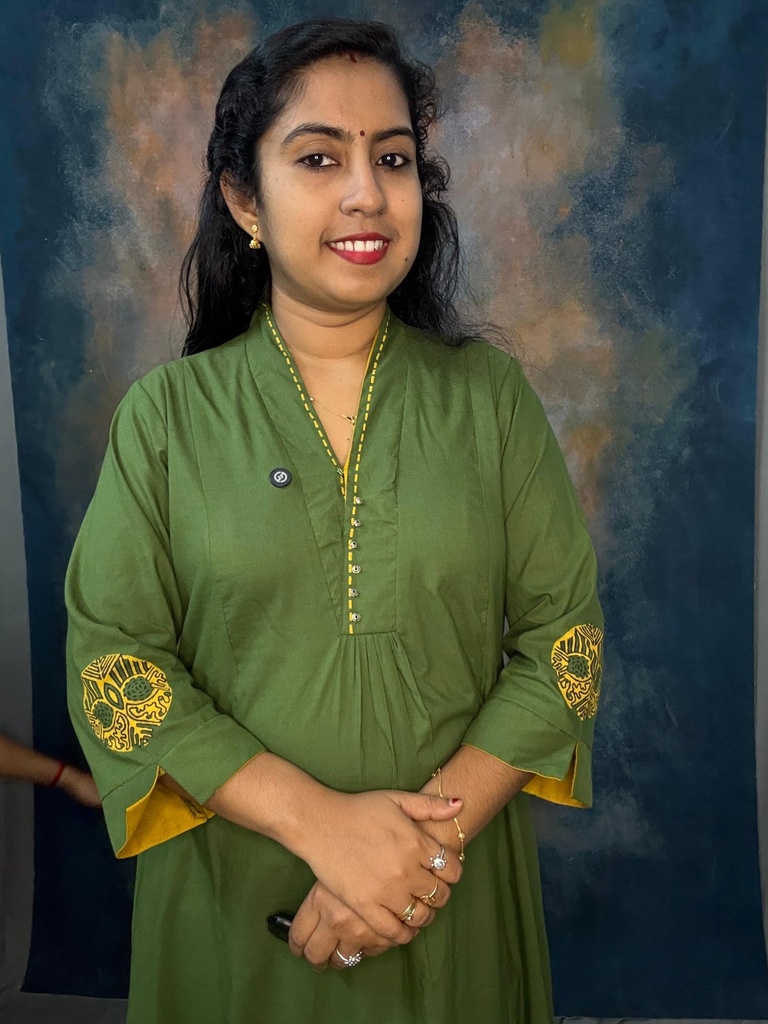 Anvita Green Yellow 6 Panel Aline High Neck Kurti