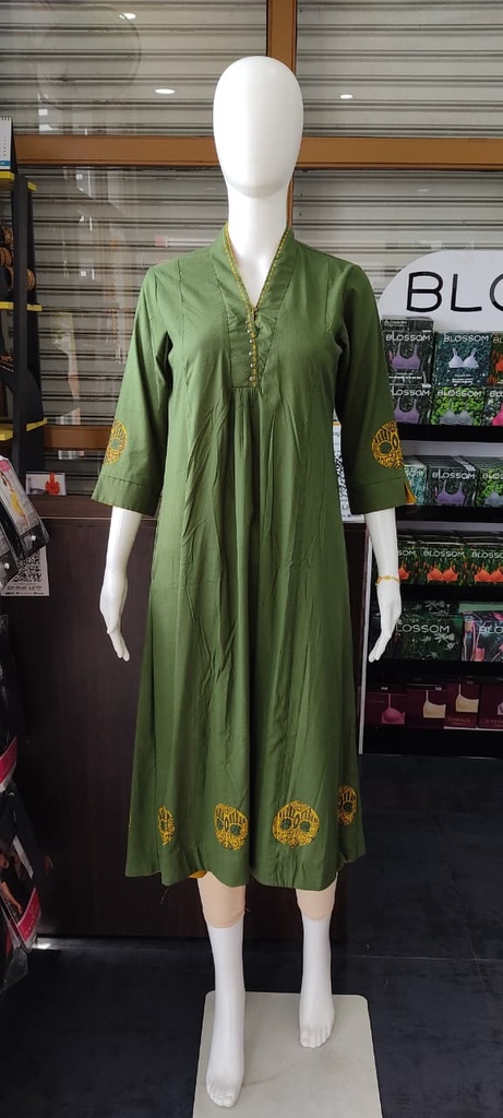 Anvita Green Yellow 6 Panel Aline High Neck Kurti