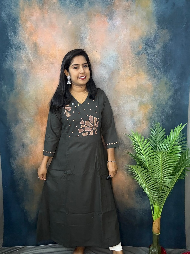 Anvita Dark Grey With Peach Embroidery & Mirror Work 6 Panel Aline Slit Kurti