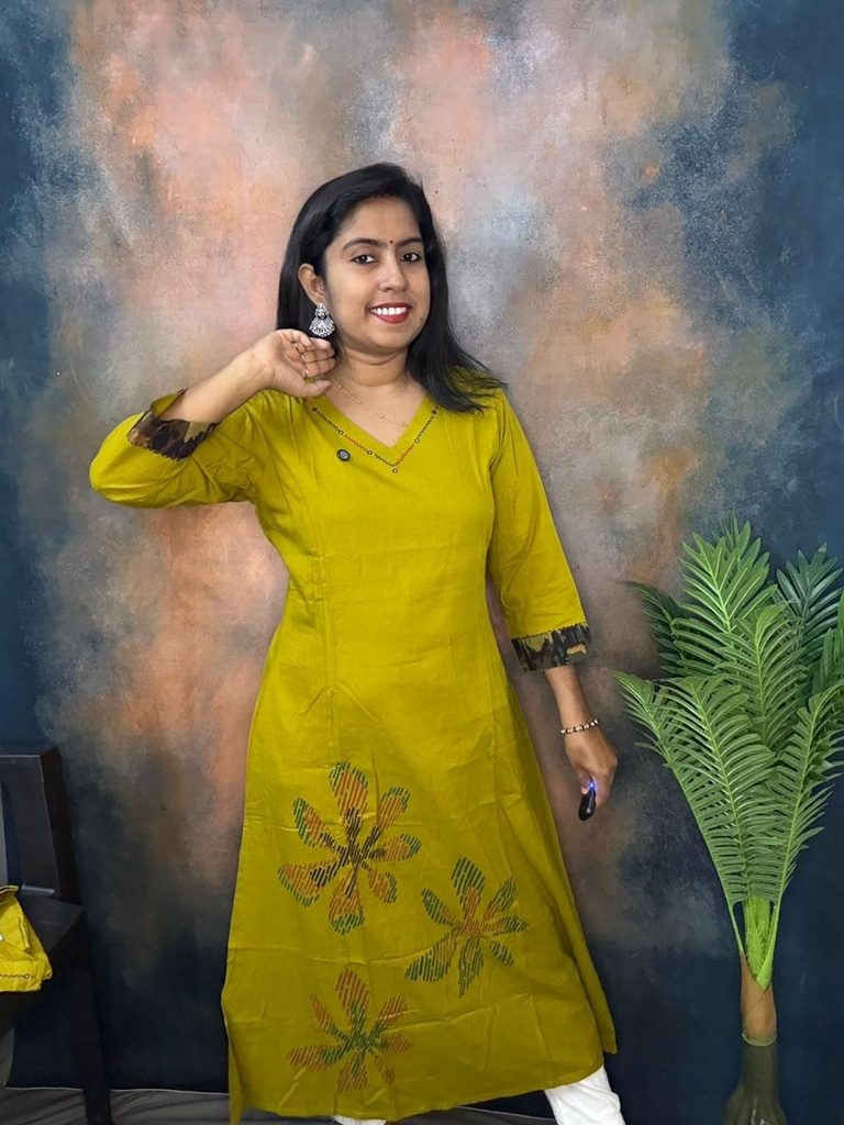 Anvita Mustaurd Yellow V Neck Threadwork and Paint Work Princesscut Aline Slit Kurti With Pocket 