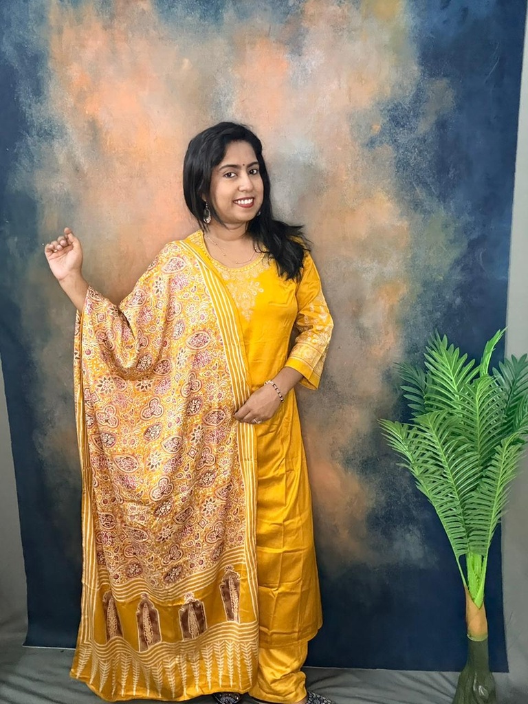 LP0014 Yellow Modal 3PC Set