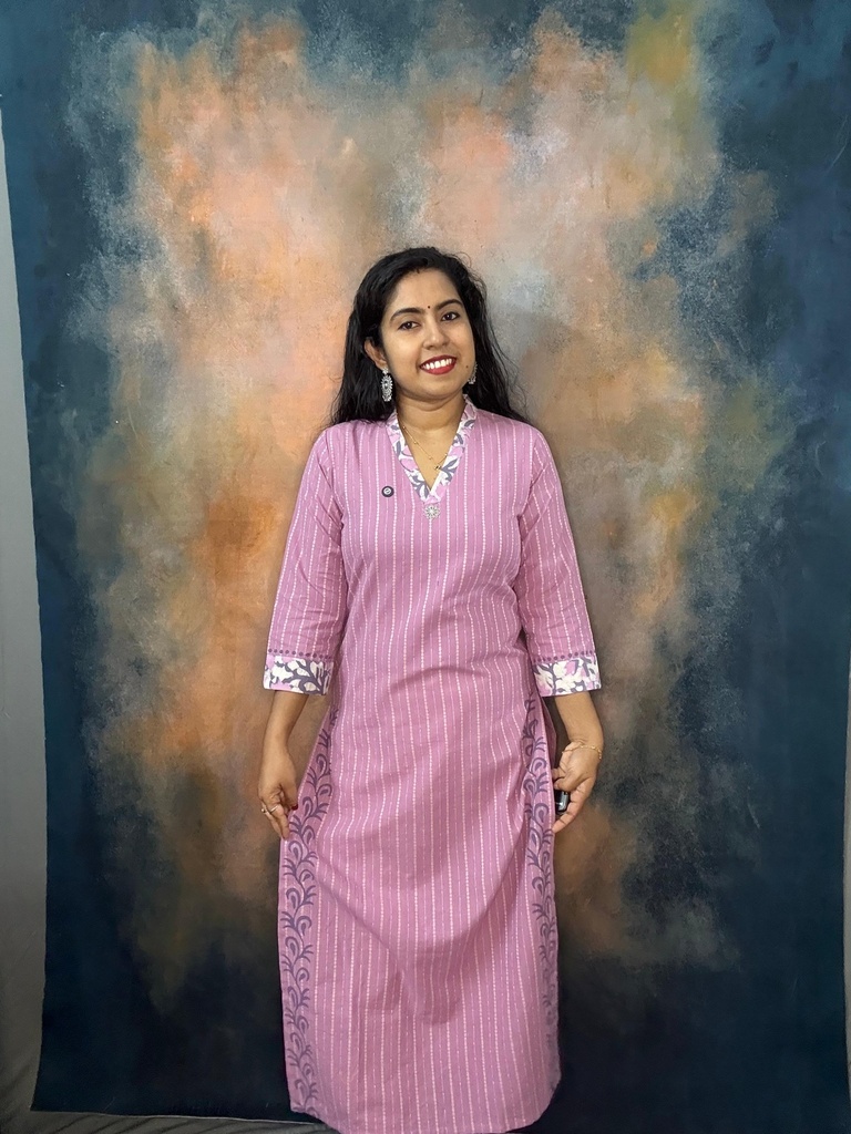 Anvita Onion Pink Weaving Type Premium Cotton V Neck Slit Kurti 
