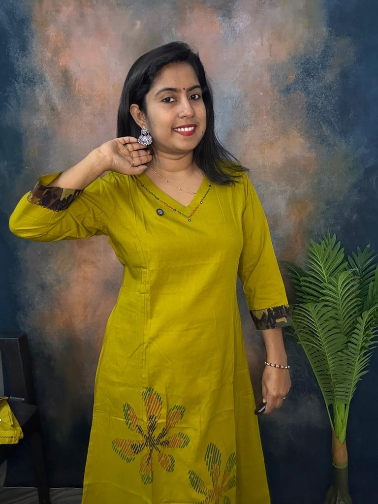 Anvita Mustaurd Yellow V Neck Threadwork and Paint Work Princesscut Aline Slit Kurti With Pocket 