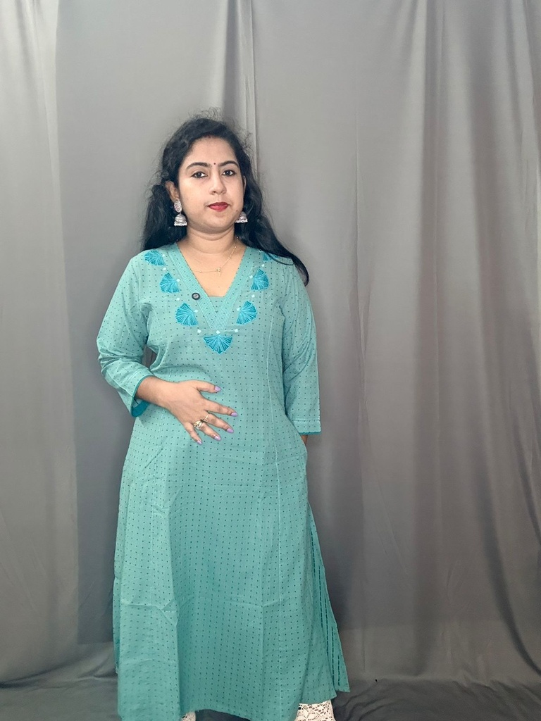 L0139 Anvita Kurti