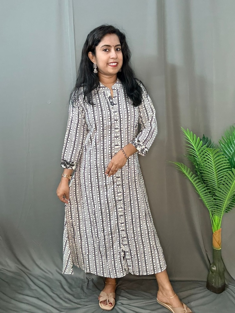 L0089 Black&White Rayon Kurti