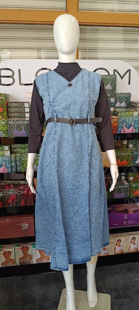 L0121 Denim Dungaree