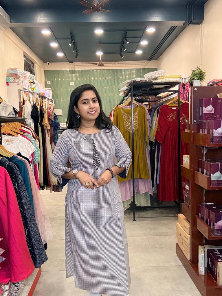 L0223 Anvita White & Black Stripe Slit Kurti 