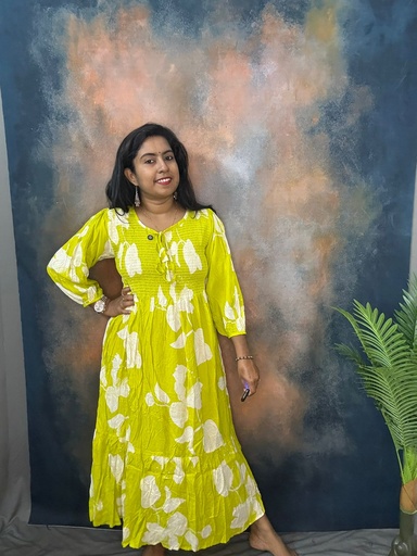 L0018 Smocked Western Top