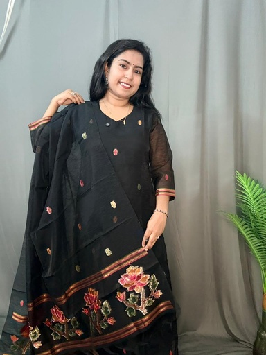 LP0028 Chanderi 3PC Set