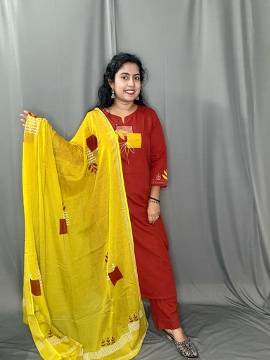 L0160 Anaya Reddish Appleque Work Slit 3PC Set