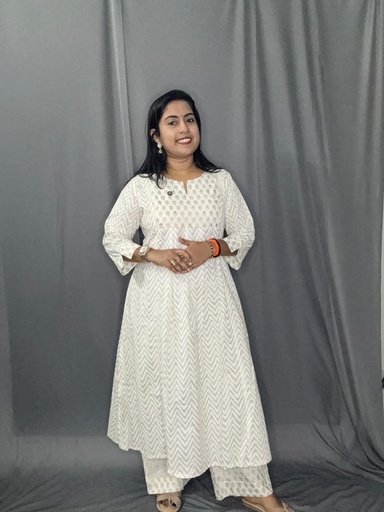 L0176 Anvita Off-White & Golden Stripe Aline 2PC Set 